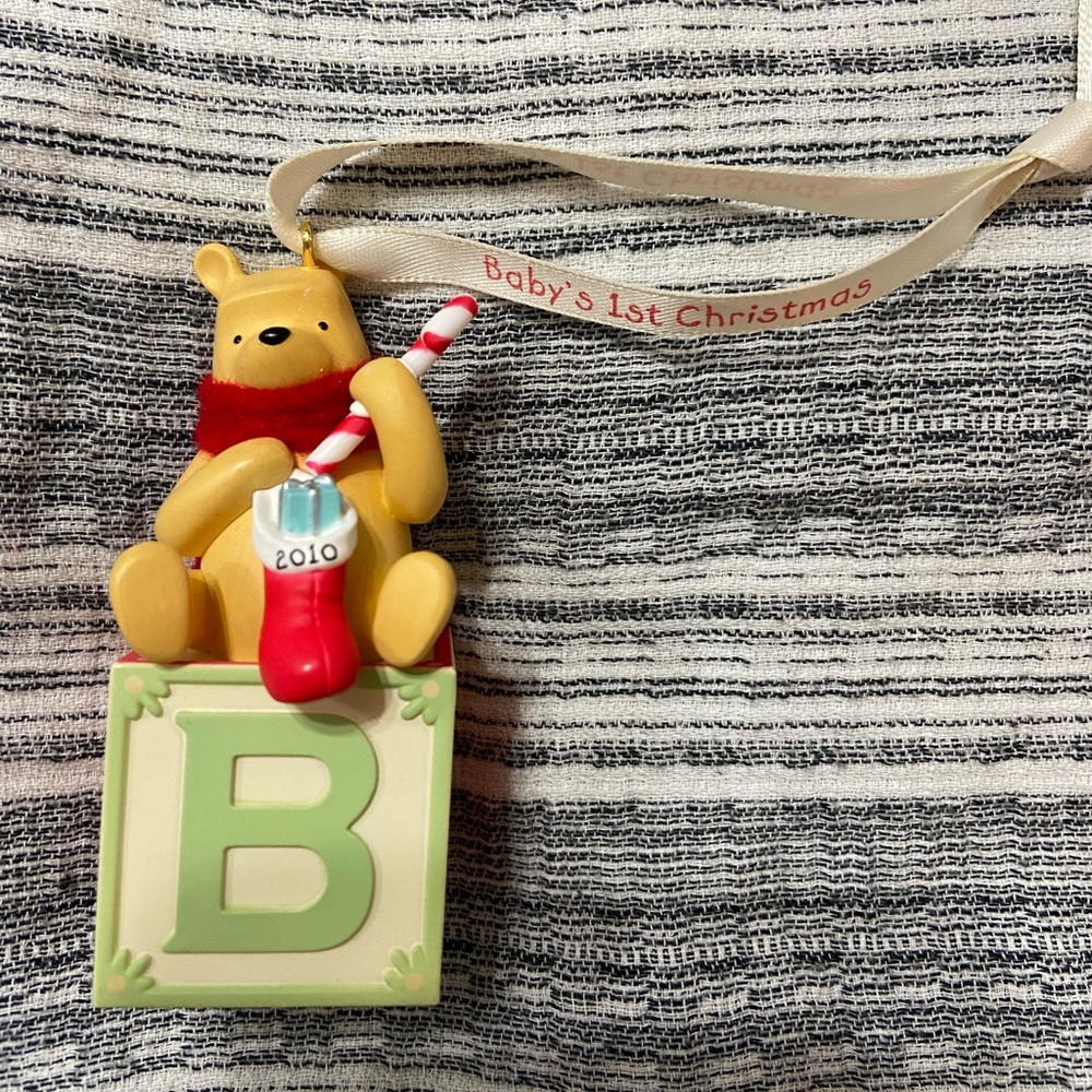 Hallmark Keepsake Classic Pooh Bear Disney Baby’s First Christmas Ornament 2010